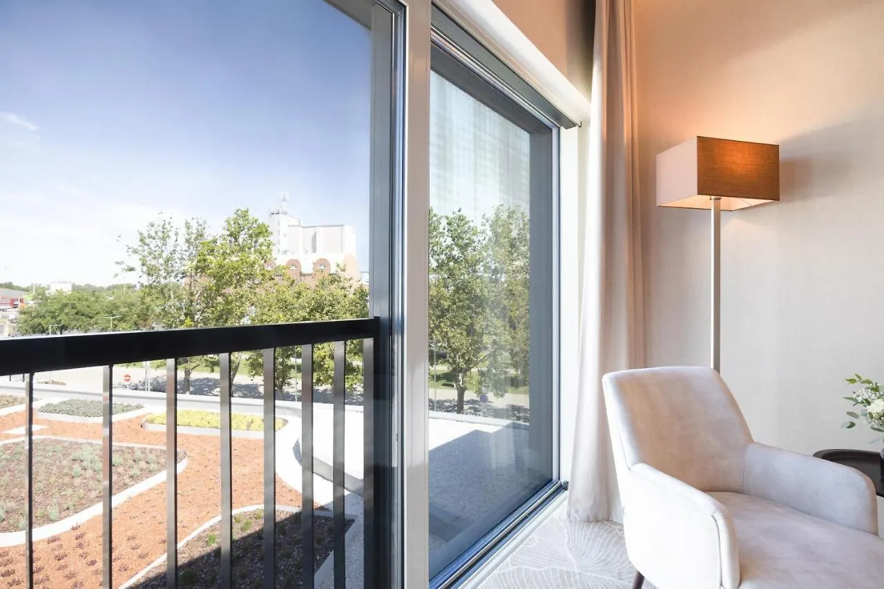 Hotel Gerardus Szeged 4*,