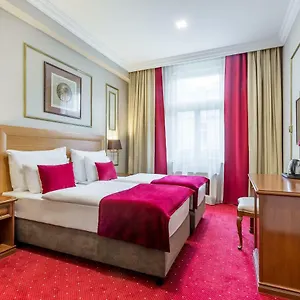 hotellátogatás