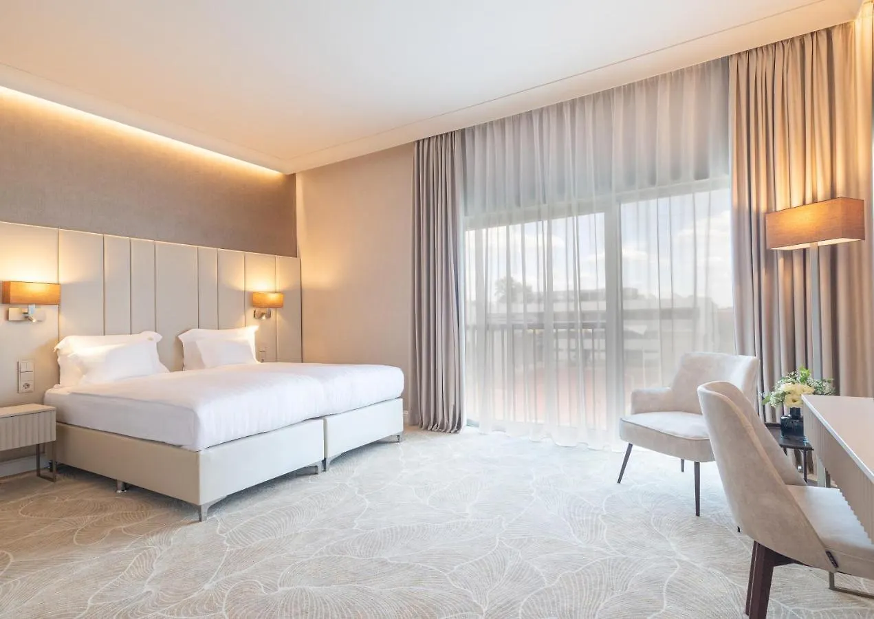 Hotel Gerardus Szeged 4*,